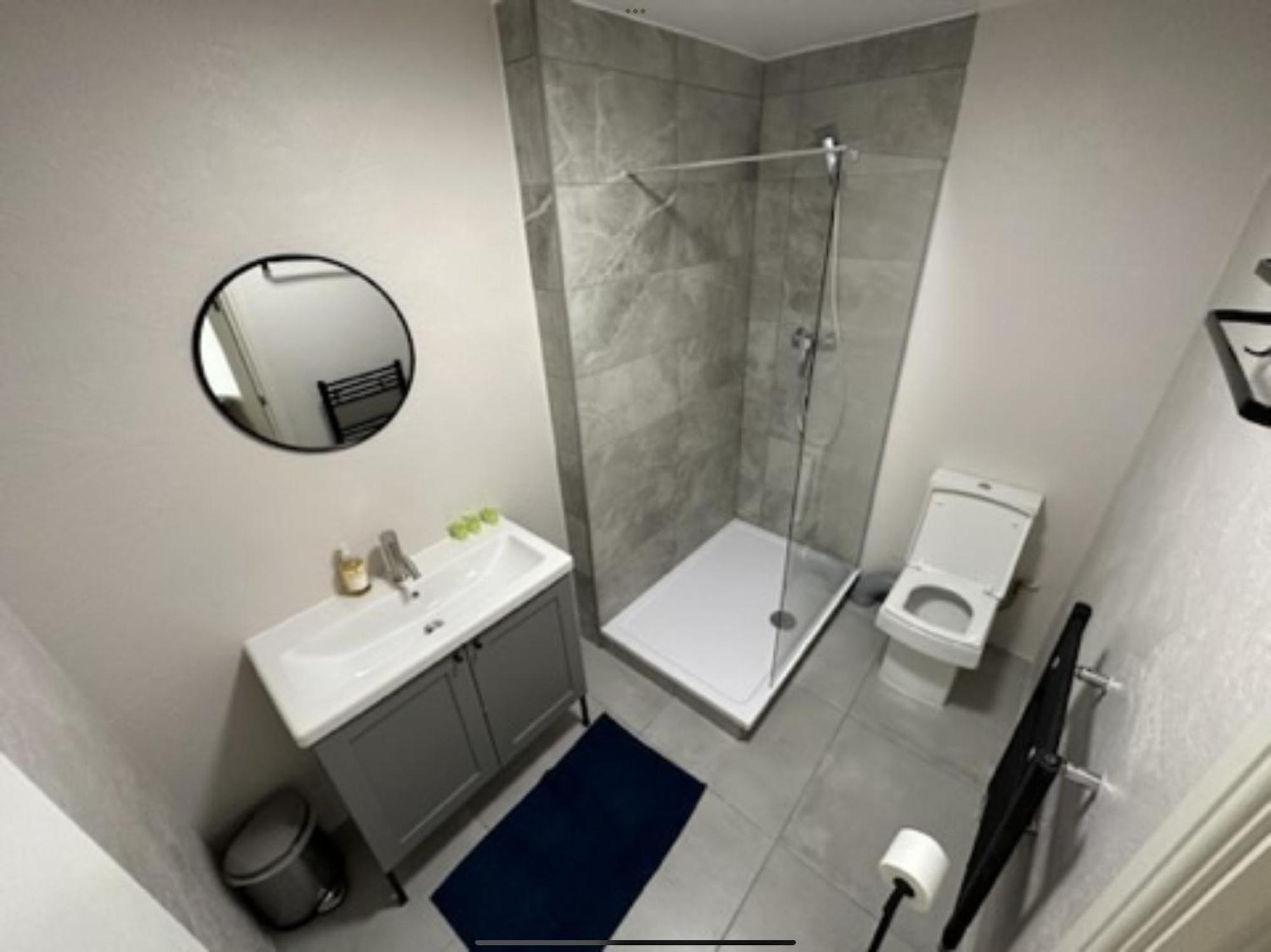 Double Bedroom With Private En-Suite London Exteriör bild
